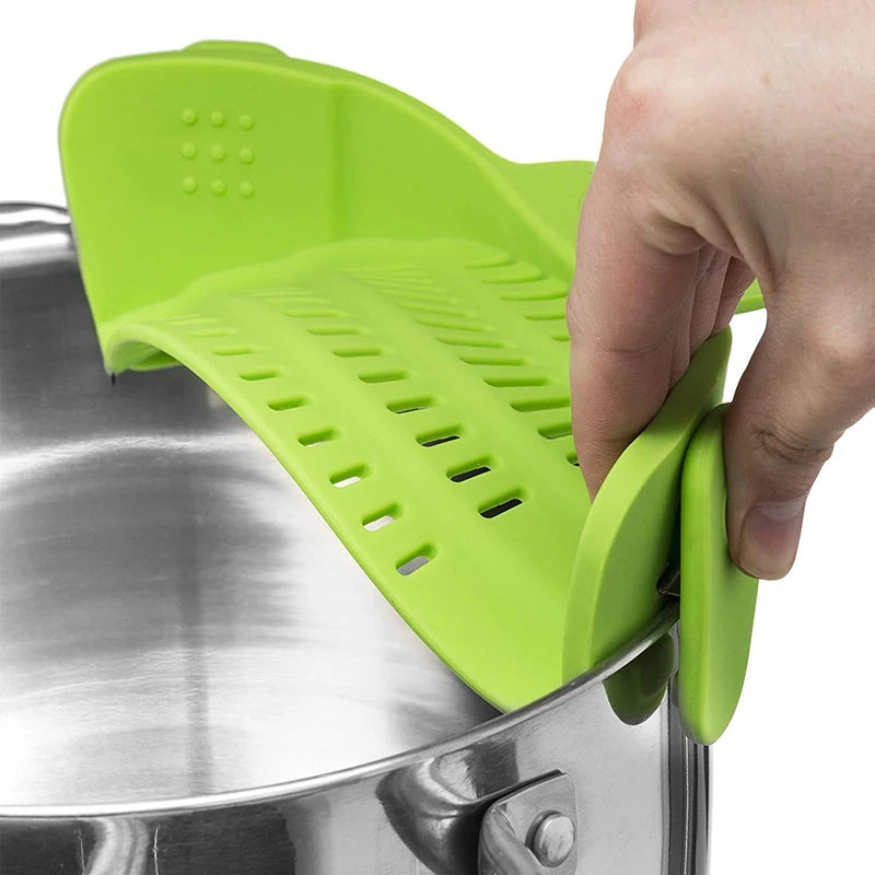 Universal Clip-On Silicone Strainer